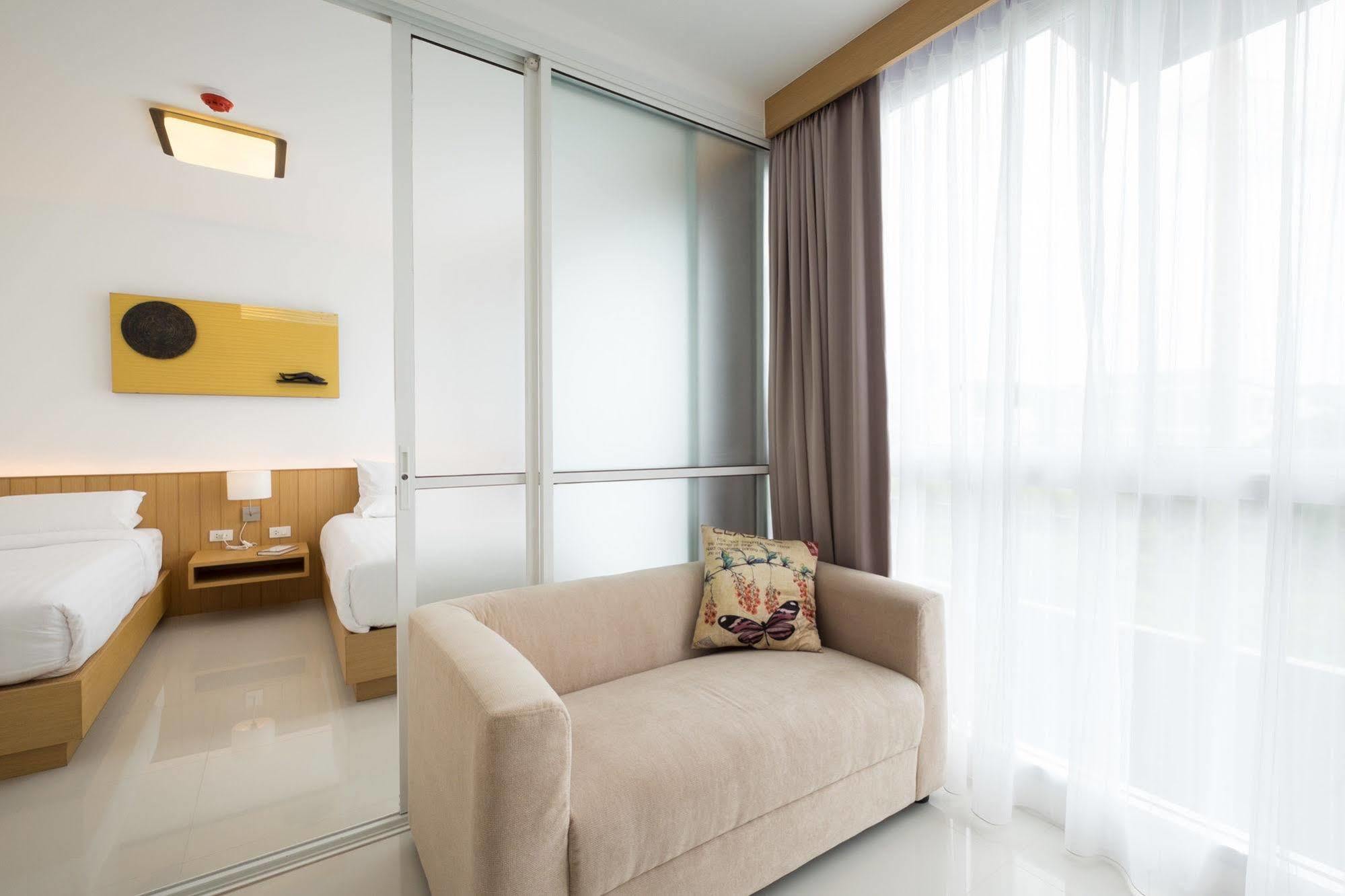 Modern Thai Suites Phuket Εξωτερικό φωτογραφία